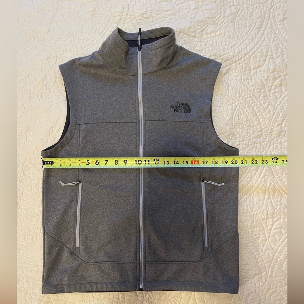 The North Face Windwall Vest. Medium, Gray